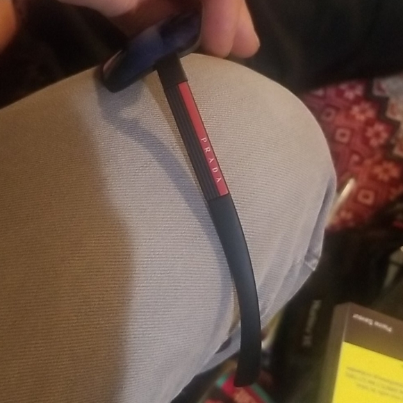 Authentic Prada sunglasses - Picture 2 of 3